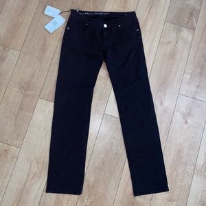 JFOUR NWT Black Straight Legged Jeans, Size 31", MSRP $130
